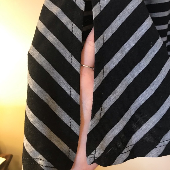 LuLaRoe Perfect Tee - Picture 3 of 5